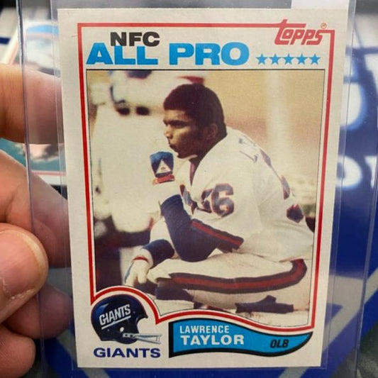 Lawrence Taylor Rookie Card Pulled by Vintage Breaks